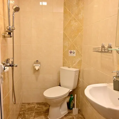 Coastalguest House 大特尔诺沃