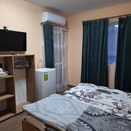 Coastalguest House 大特尔诺沃